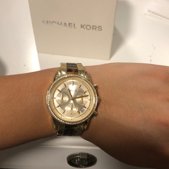 Michael Kors Watch - Picture 3 of 4